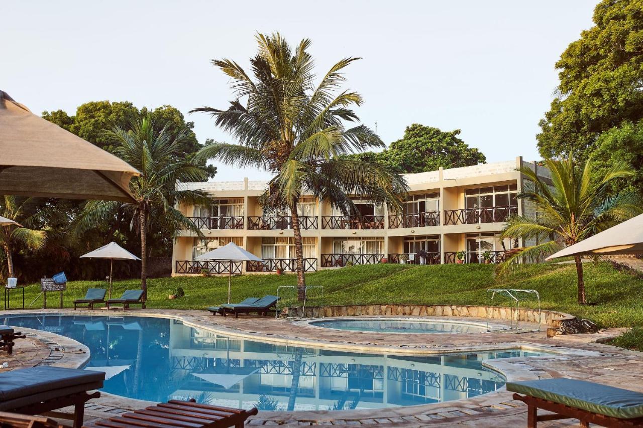 Coral Beach Resort Playa de Diani Exterior foto