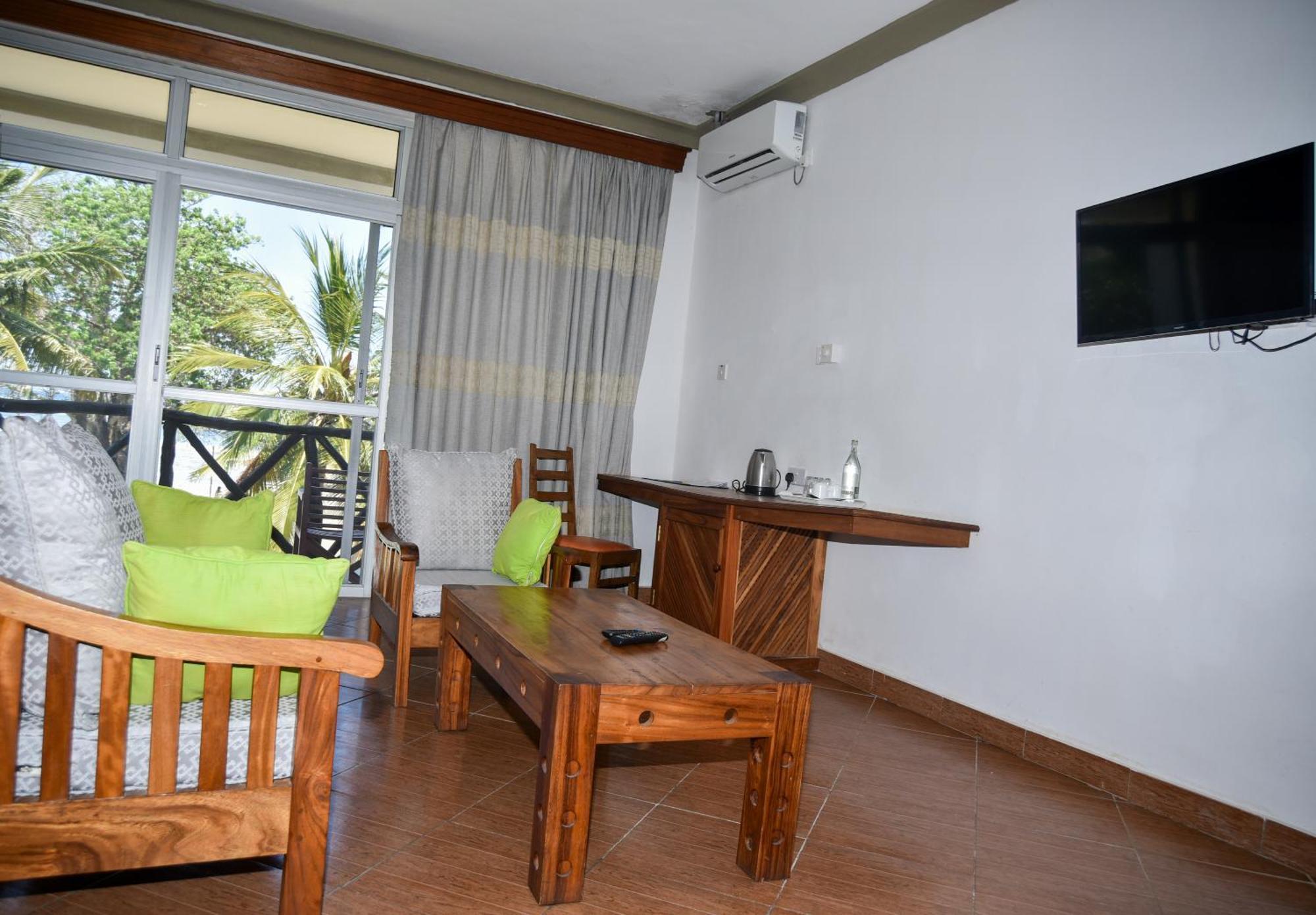 Coral Beach Resort Playa de Diani Exterior foto
