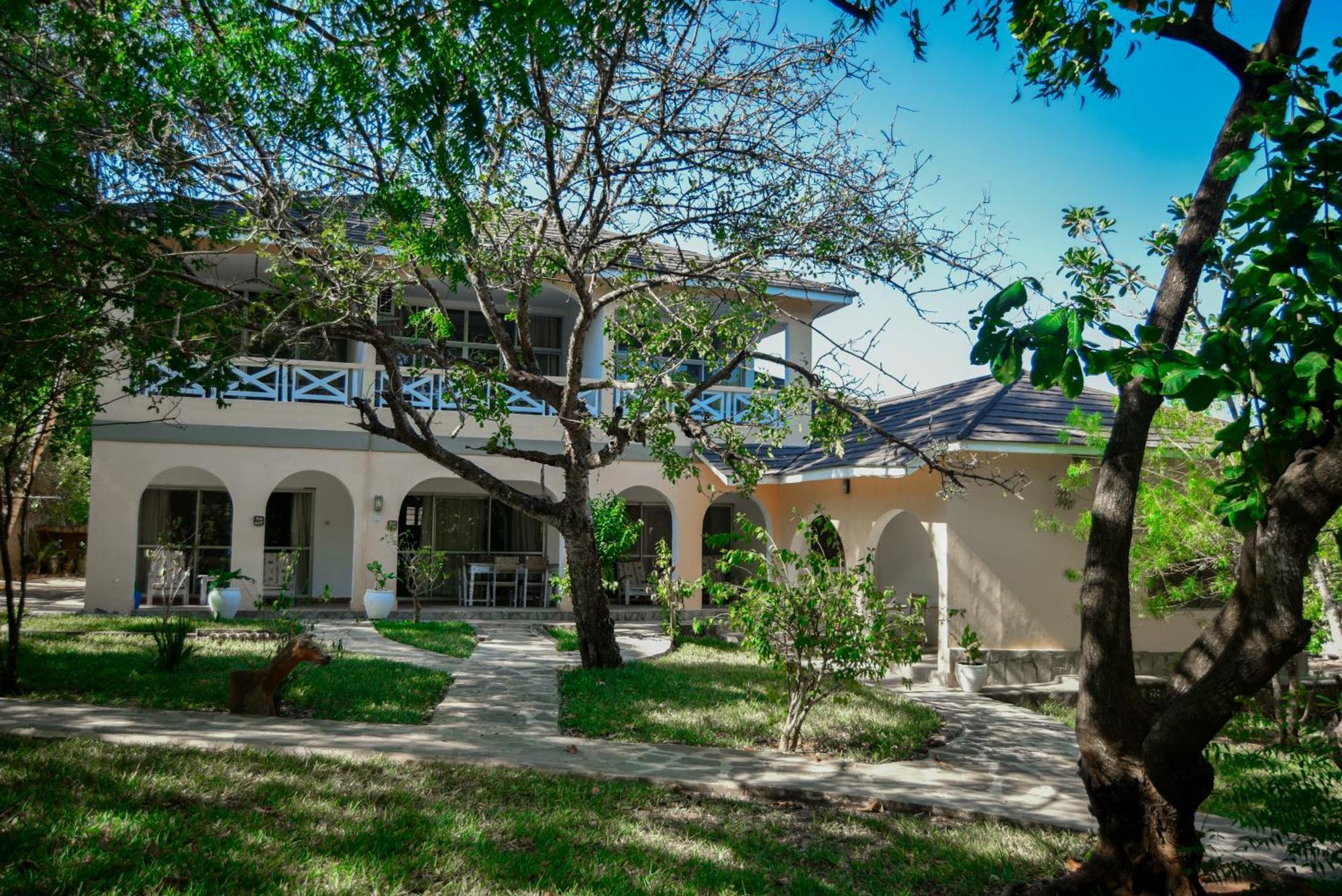 Coral Beach Resort Playa de Diani Exterior foto
